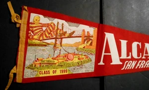 Alter Alcatraz San Francisco Bay 25" Filz Wimpel "Klasse von 1999" schöne Form - Bild 1 von 4