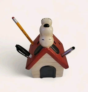 Vintage 70s Snoopy Ceramic Pen Pencil Holder Desk Teacher School Doghouse - Picture 1 of 7