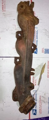 Colector de escape derecho pasajero Jeep Commander 2007 5,7 L 8683821 Foto 1 de 4