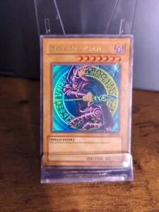 USA Verkäufer Yugioh Dunkler Magier SDY-006 Ultra Rare MP - Bild 1 von 7
