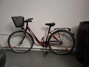 City-Fahrrad 28 Zoll, 3-Gang mit Korb und tiefem Einstieg für Senioren geeignet - Bild 1 von 2