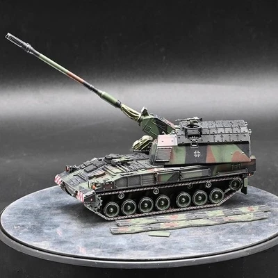 NEW 1/72 Modern German PZH2000 Self-propelled Howitzer Finished Model - Image 1 of 4