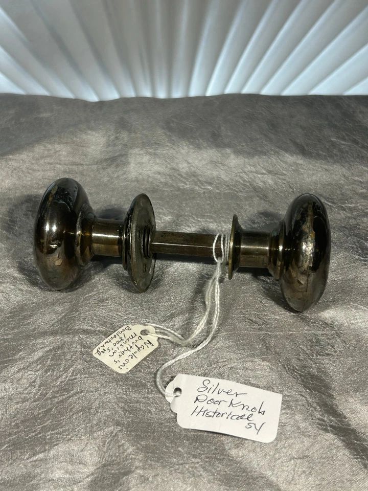 POMO DE PUERTA DE PLATA VINTAGE DE NAPOLEÓN'S BROTHERS ESTATE N.J.- 1800 Foto 1 de 4