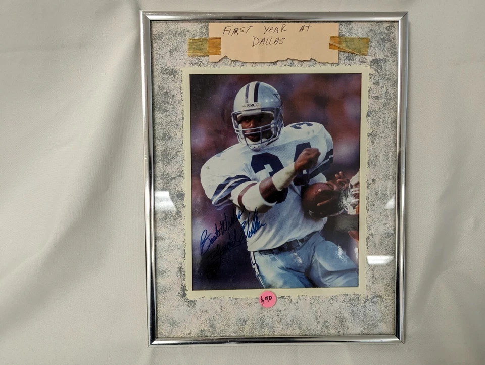 HERSCHEL WALKER DALLAS COWBOYS SIGNED 8X10 PHOTO - Image 1 of 1