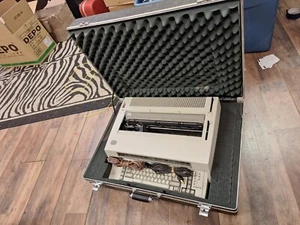 IBM Wheel Writer 70 Series 2 (Parts/Repair) Not Tested (Do not know if it works) - Picture 1 of 17