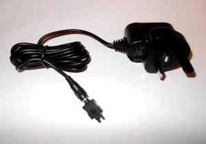 NEW Mains Charger for Sony Ericsson R600 S700i T20 T28 T29 T39 T65 T66 T68 T68i - Picture 1 of 1