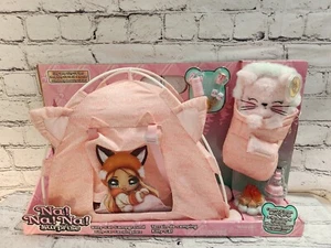 MGA Entertainment Na Na Na Surprise Kitty-Cat Campground Tent Playset - Picture 1 of 5