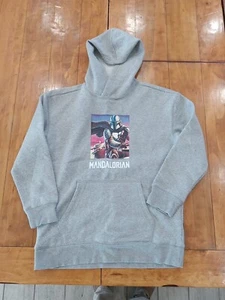 Star Wars The Mandalorian Gray Sweatshirt Hoodie Youth Large (10-12) - Picture 1 of 3