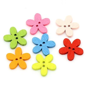 30 Flower Shaped Wooden Buttons - Mixed Colours - 15mm x 15mm - UK Seller - Picture 1 of 2