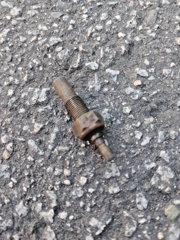 Sensor transmisor temperatura Mazda 626 1983, 1984, 1985, 1986, 1987 Foto 1 de 1