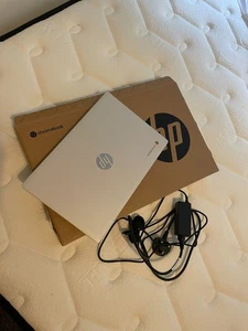 HP Chromebook 14a-nf0002sa – 14" Chromebook, Intel Celeron, 4GB RAM - Picture 1 of 5
