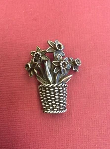 Sterling Silver Pin Basket Of Tulips Signed By H&H. VERY NICE !!! Wt 16.2grams - Picture 1 of 6