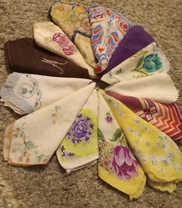 Lot of 20+ Vintage Handkerchiefs - Ladies - Picture 1 of 2