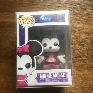 Disney Minnie Mouse Funko Pop! Vinyl #23 + 0.60mm Pop Protector - Picture 1 of 8