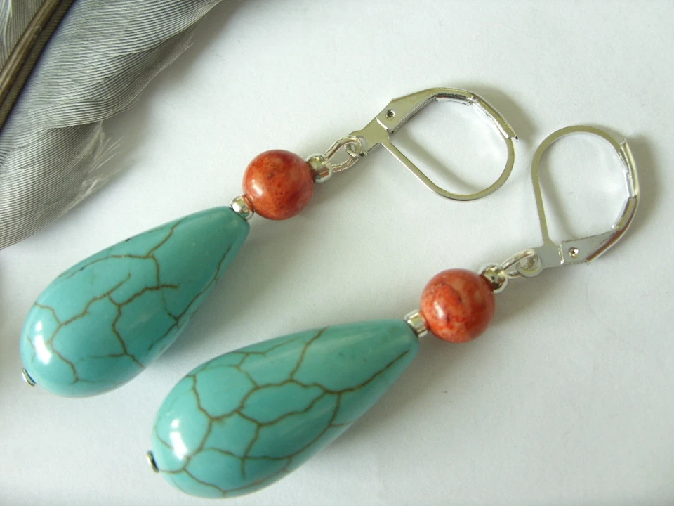 25 mm Türkis Howlith Kegel Ohrringe Ohrhänger m.rote Koralle Brisuren rhodiniert - Bild 1 von 1