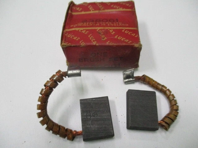 Cepillos generador Riley 2.5, Sunbeam Talbot, Jensen 541, Lucas C45 238061 Nuevo de Lote Antiguo Foto 1 de 4