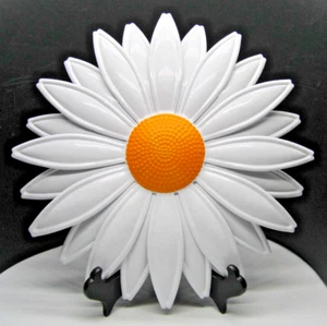 Metal 3D Painted Daisy Indoor Outdoor Patio Yard Wall Decor 11.75" 6 Available - Picture 1 of 10