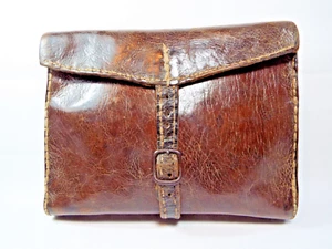Antike Hartledertasche 19. Jahrhundert. Vermutlich Militaria - Bild 1 von 15