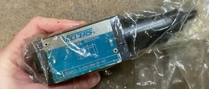 NEW Vickers DGMX2-3-PA-BW-40 Pressure Reducing Valve - Picture 1 of 1