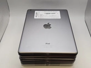 Lot of 10 Apple iPad Air 1st - 16GB / 32GB - WiFi - See Description !!!!!1 - Picture 1 of 6