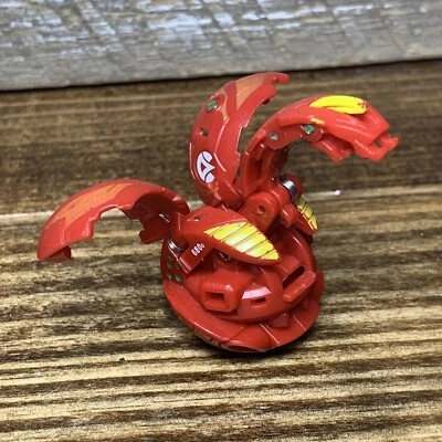 Bakugan Vestroia Bakubronze Red Pyrus Helios 680g - Image 1 of 4
