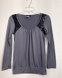 Blusa pulóver de manga larga con lentejuelas en contraste gris talla S para mujer - Imagen 1 de 18