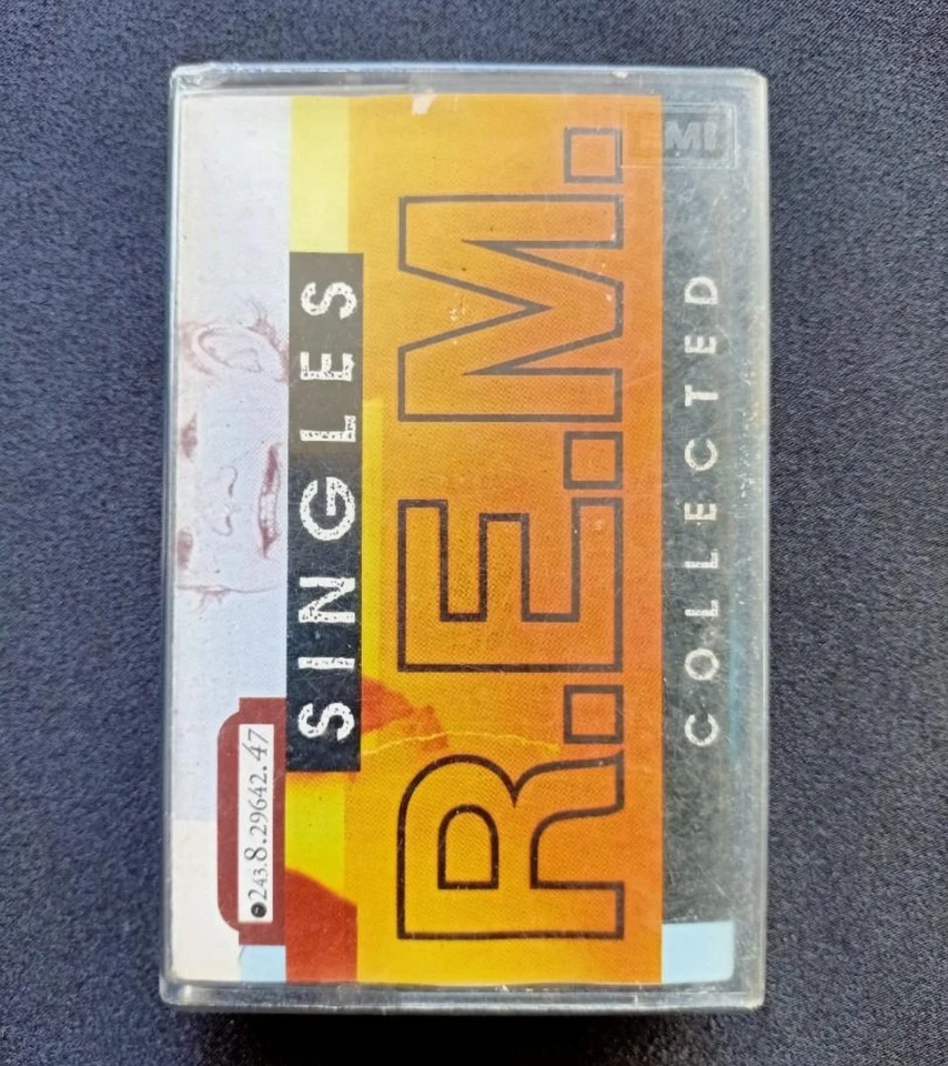 R.E.M. : Singles Collected ( Cassette Tape ) - Image 1 of 4