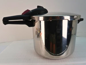 Fagor Splendid 9.5L Pressure Cooker 18/10 Stainless Steel — Excellent Condition - Picture 1 of 7