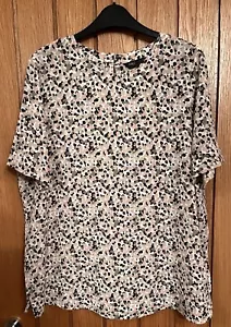 M & S - Short Sleeve Blouse/Top, Size 14. Excellent Condition Only Worn Once - Picture 1 of 5