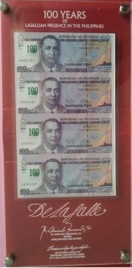 Philippines 2011 100 Piso De La Selle Uncut Sheet of 4 in Official Acrylic Case - Image 1 of 1