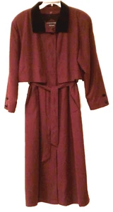 GALERÍA - Gabardina borgoña/ciruela con cinturón y forro extraíble para mujer talla: 10” - Imagen 1 de 9