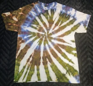 Muted Green, Brown & Blue Spiral Ice Dye Tie Dye T Shirt ~ Sz L - Picture 1 of 3