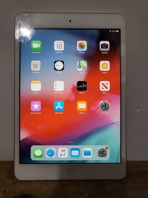 Apple Ipad Mini 2 A1489 16gb White Silver  Tablet 7.9in Vgc Reset 8 - Image 1 of 3
