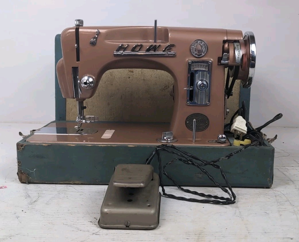 Deluxe Sewing Machine In Collectible Sewing Machines for Deluxe Sewing Machine In Collectible Sewing Machines for