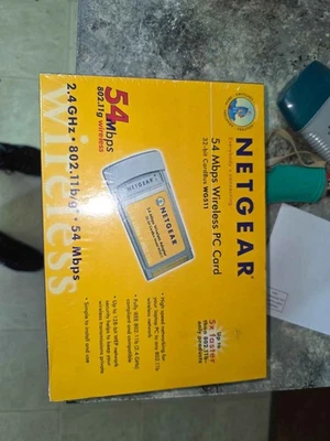 Netgear WG511 54Mbps 802.11g Wireless PC Card CardBus Adapter - Image 1 of 4