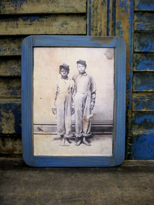Quadro-negro antigo escolar ardósia tinta azul leite impressão foto antiga irmãos - Imagem 1 de 4