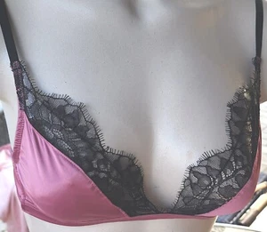 Victorias Secret S Rare Vintage bra bralette 🍑 Rose Satin Black Lace Back Clasp - Picture 1 of 3