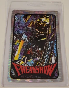FREAKSHOW 80er Jahre Prismatic PRISMA AUTOMATEN STICKER KARTE Horrorfilm RAR - Bild 1 von 3