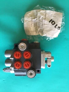 NEW VEVOR 2P40 2 Spool Hydraulic Directional Control Valve  - Picture 1 of 1