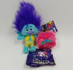 Trolls World Tour Party Favor Lot of 3 Includes Candy - Brand New - Picture 1 of 1