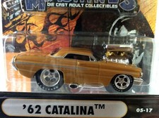  Muscle Machines 1962 Pontiac Catalina 1/64 DIECAST -- 62 Catalina 