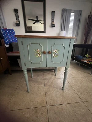 Consola floral pintada a mano Foto 1 de 4