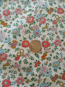 LIBERTY FABRIC, TUDOR CELEBRATION - 'HABERDASHERY FLORAL' - FAT QUARTER - Picture 1 of 2