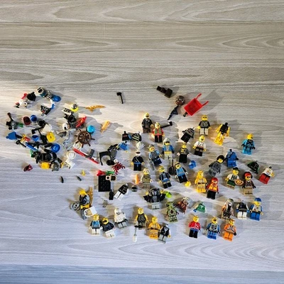 LOTE LEGO DE COLECCIÓN MINIFIGURA Accesorios Escuadrón de Armas Western Ledenhoser Guy Racer Foto 1 de 4