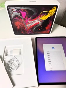 Apple iPad Pro 3. Gen, 64 GB, Wi-Fi + 4G (sin bloqueo de SIM), 12,9 pulgadas - gris espacial - Imagen 1 de 4