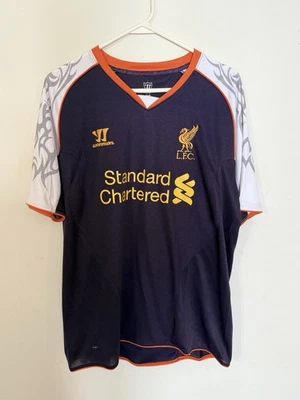 Футбольный комплект Warrior Liverpool FC NO7 Луис Суарес 2012/13 Third (L) большая футболка - Изображение 1 из 4