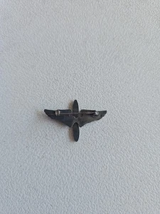 WWI or ww2 Single Bronze Pilot Wing & Prop Insignia - Sterling Prop. - Picture 1 of 5