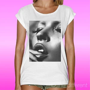 T-SHIRT BIANCA DONNA " KATE MOSS SEXY MOUTH " IDEA REGALO ROAD TO HAPPINESS - Imagen 1 de 1