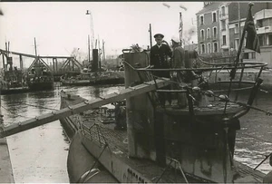 WK II Deutsches Foto ** U-Boot im Dock ** - Bild 1 von 1