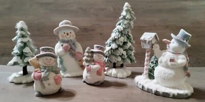 Muñeco de nieve flocado familia árboles de Navidad 6 piezas pastel púrpura verde sensación aterciopelada - Imagen 1 de 6
